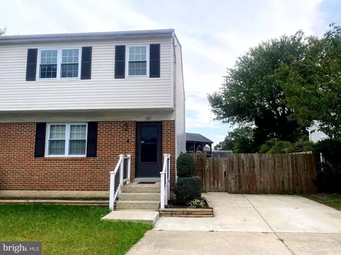 821 220th St, Pasadena, MD 21122
