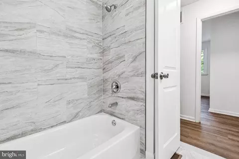228 Falcon Dr, Pasadena, MD 21122 photo 21