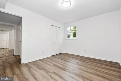 228 Falcon Dr, Pasadena, MD 21122 photo 32