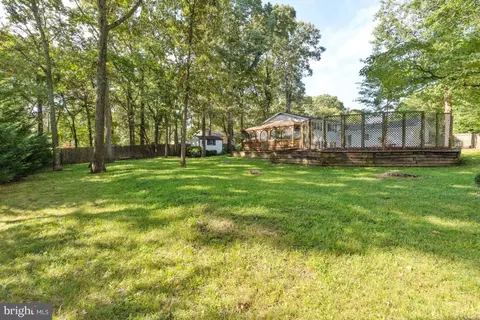 228 Falcon Dr, Pasadena, MD 21122 photo 43