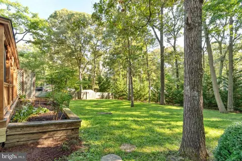 228 Falcon Dr, Pasadena, MD 21122 photo 41