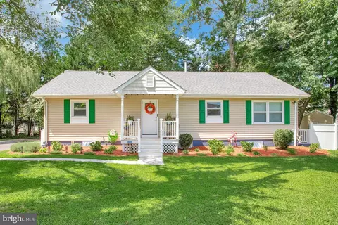 24 Robinson Rd, Severna Park, MD 21146