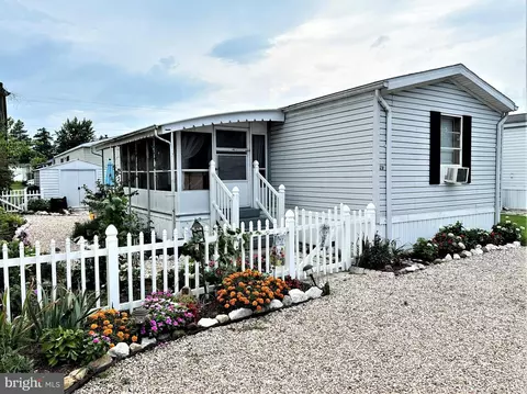 8049 Veterans Hwy #27, Millersville, MD 21108