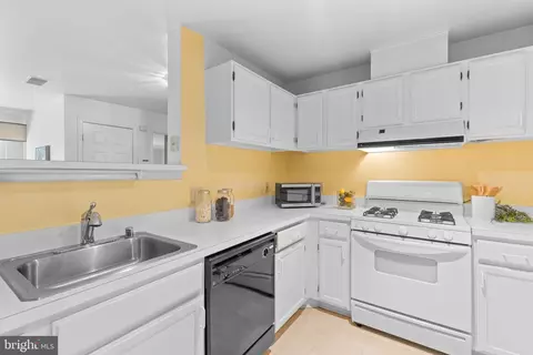 3553 Floating Leaf Ln #D202, Laurel, MD 20724 photo 12