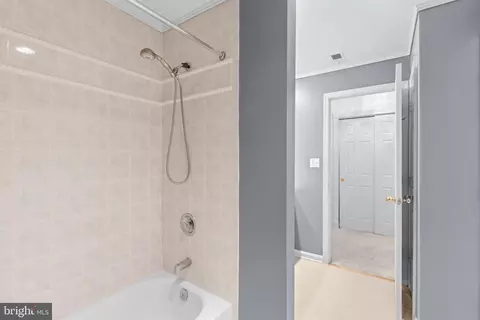 3553 Floating Leaf Ln #D202, Laurel, MD 20724 photo 17