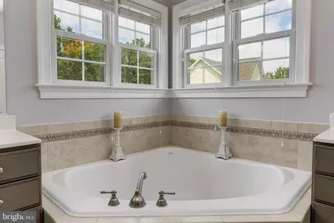 8936 Sahalee Ct, Pasadena, MD 21122 photo 48