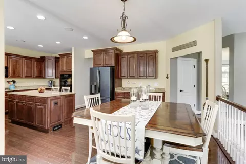 8936 Sahalee Ct, Pasadena, MD 21122 photo 30