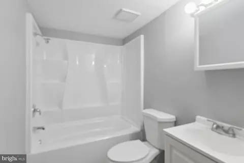 8598 Main Ave, Pasadena, MD 21122 photo 23