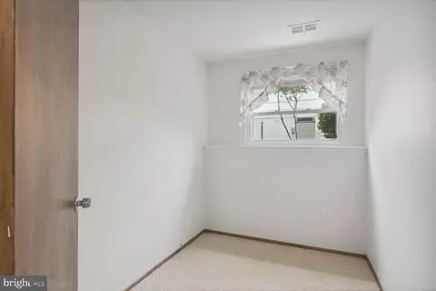 8598 Main Ave, Pasadena, MD 21122 photo 26