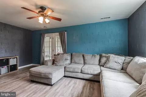 131 Shellcove Rd, Pasadena, MD 21122 photo 11