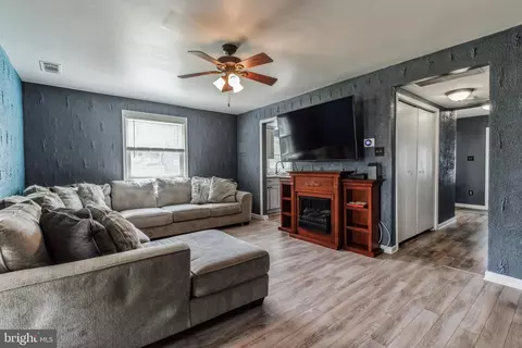 131 Shellcove Rd, Pasadena, MD 21122 photo 10