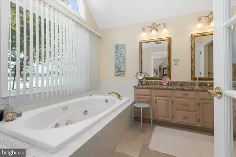 1197 Watervale Ct, Pasadena, MD 21122 photo 35