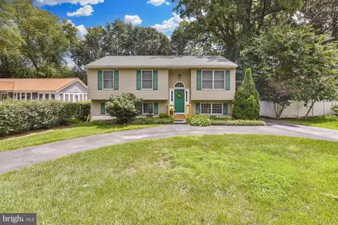 1283 Cape St Claire Rd, Annapolis, MD 21409