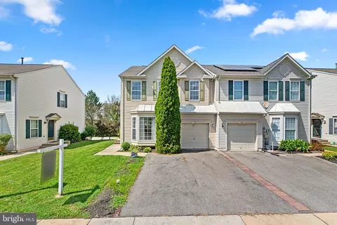 116 Leeds Creek Cir, Odenton, MD 21113
