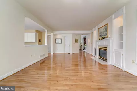 2905 Falling Leaf Ct, Crofton, MD 21114 photo 13