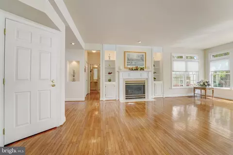 2905 Falling Leaf Ct, Crofton, MD 21114 photo 12
