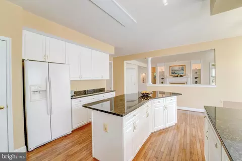 2905 Falling Leaf Ct, Crofton, MD 21114 photo 18