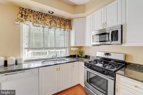 2905 Falling Leaf Ct, Crofton, MD 21114 photo 17