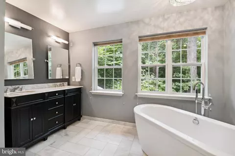 3004 Marsh Crossing Dr, Laurel, MD 20724 photo 5