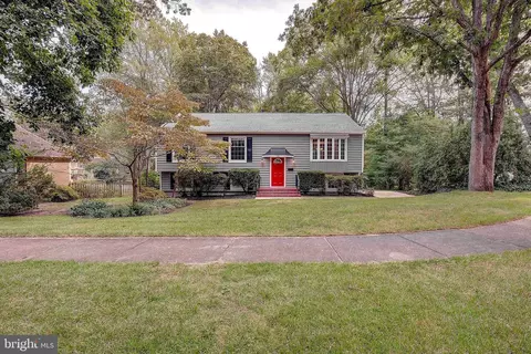 1601 Edgerton Pl, Crofton, MD 21114 photo 3