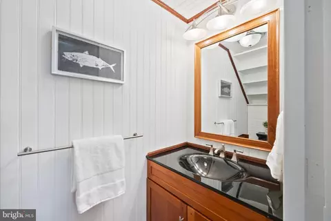 527 Fourth St, Annapolis, MD 21403 photo 16