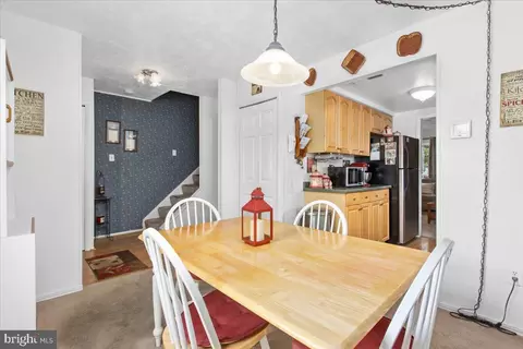 8541 Neptune Dr, Pasadena, MD 21122 photo 5