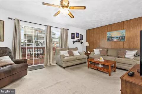 8541 Neptune Dr, Pasadena, MD 21122 photo 11