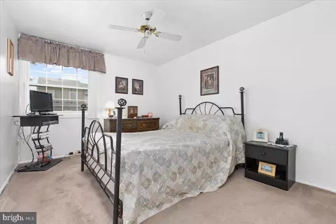 8541 Neptune Dr, Pasadena, MD 21122 photo 15