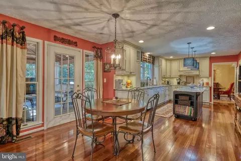 9186 Rolling Meadow Run, Pasadena, MD 21122 photo 16
