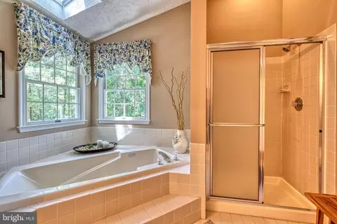 9186 Rolling Meadow Run, Pasadena, MD 21122 photo 32