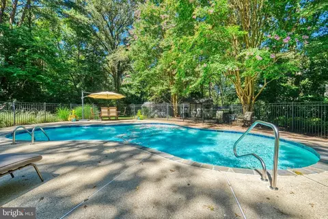 9186 Rolling Meadow Run, Pasadena, MD 21122 photo 22