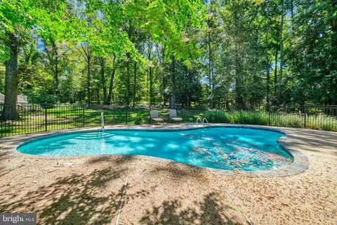 9186 Rolling Meadow Run, Pasadena, MD 21122 photo 4