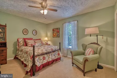 9186 Rolling Meadow Run, Pasadena, MD 21122 photo 38