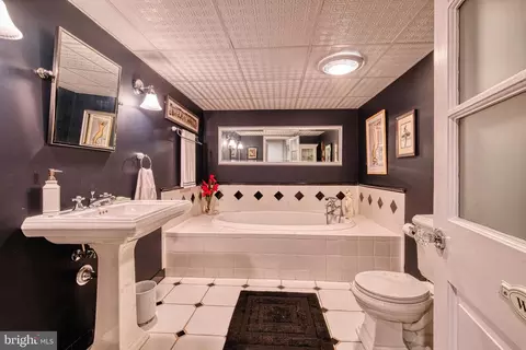 9186 Rolling Meadow Run, Pasadena, MD 21122 photo 30