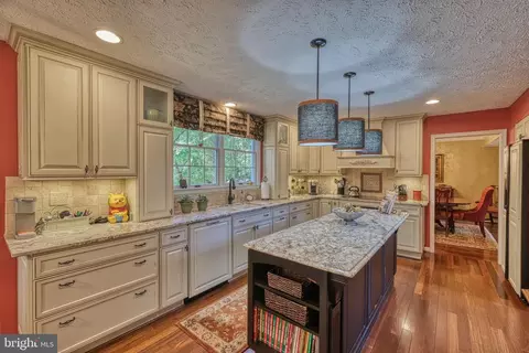 9186 Rolling Meadow Run, Pasadena, MD 21122 photo 7