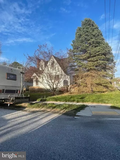 5725 Pope St, Brooklyn, MD 21225