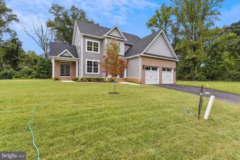 3325 Shomette Ln, Edgewater, MD 21037 photo 4