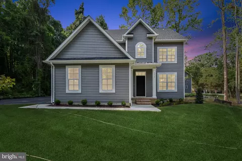 3416 Glebe Dr, Edgewater, MD 21037