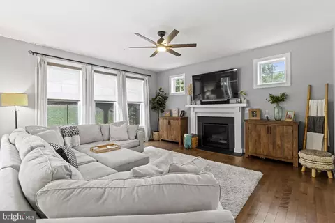 1212 Highview Dr, Annapolis, MD 21409 photo 3