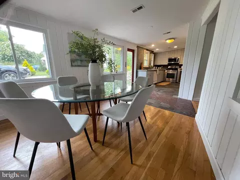 1642 Cliff Dr, Edgewater, MD 21037 photo 8