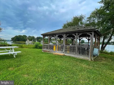 1642 Cliff Dr, Edgewater, MD 21037 photo 72