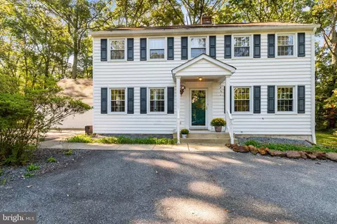 647 Benfield Rd, Severna Park, MD 21146