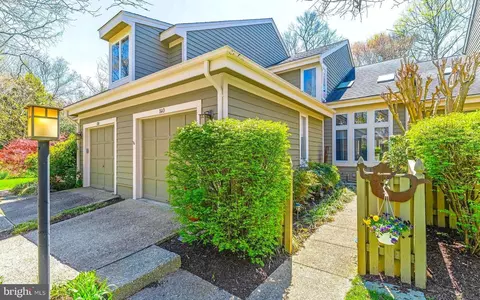 140 Cranes Crook Ln, Annapolis, MD 21401