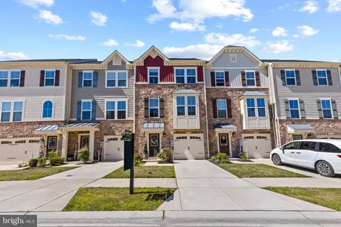 8308 Encore Dr, Glen Burnie, MD 21060