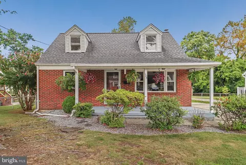 104 N Longcross Rd, Linthicum Heights, MD 21090