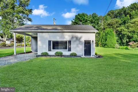 1745 Underwood Rd, Gambrills, MD 21054