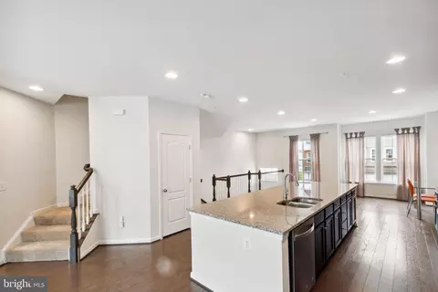 8028 Clovis Way, Hanover, MD 21076 photo 14