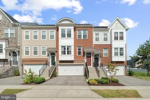 8028 Clovis Way, Hanover, MD 21076 photo 2