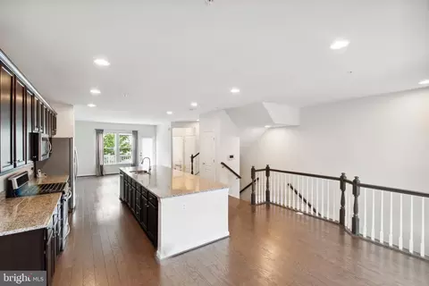 8028 Clovis Way, Hanover, MD 21076 photo 10