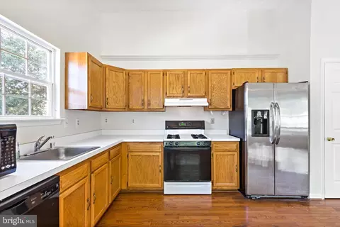 983 10th St, Pasadena, MD 21122 photo 8